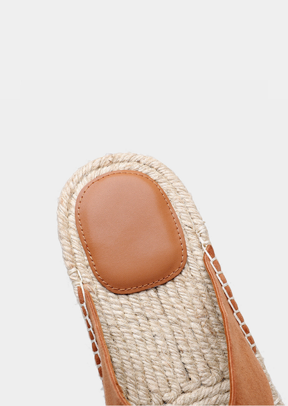 Caramel Resort Sandal | Vallentty