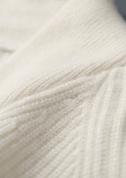 Premium Cashmere Ribbed V-Neck Sweater | Vallentty