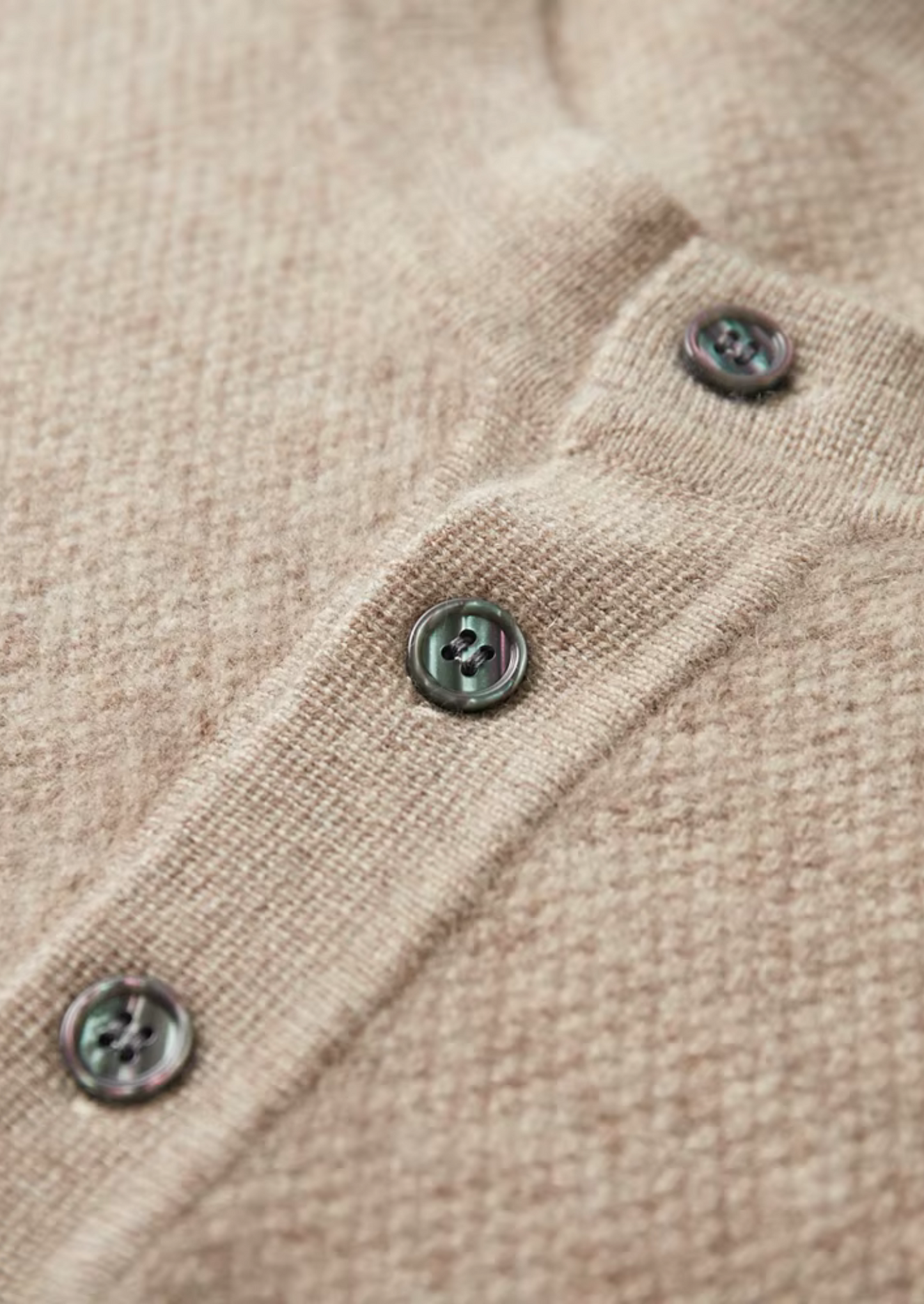 Premium Cashmere Classic Henley Sweater | Vallentty