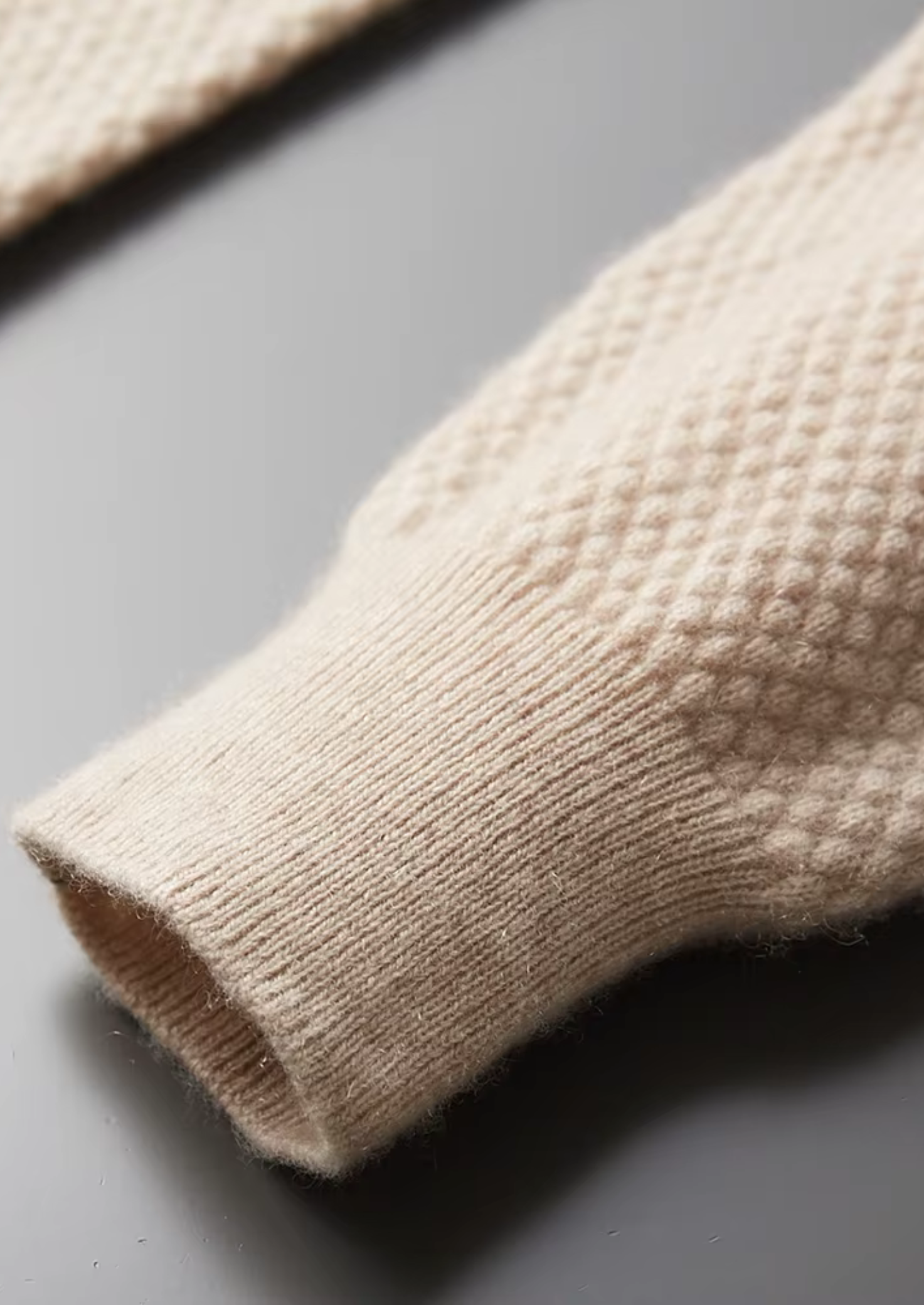 Premium Cashmere Textured Sweater Polo | Vallentty