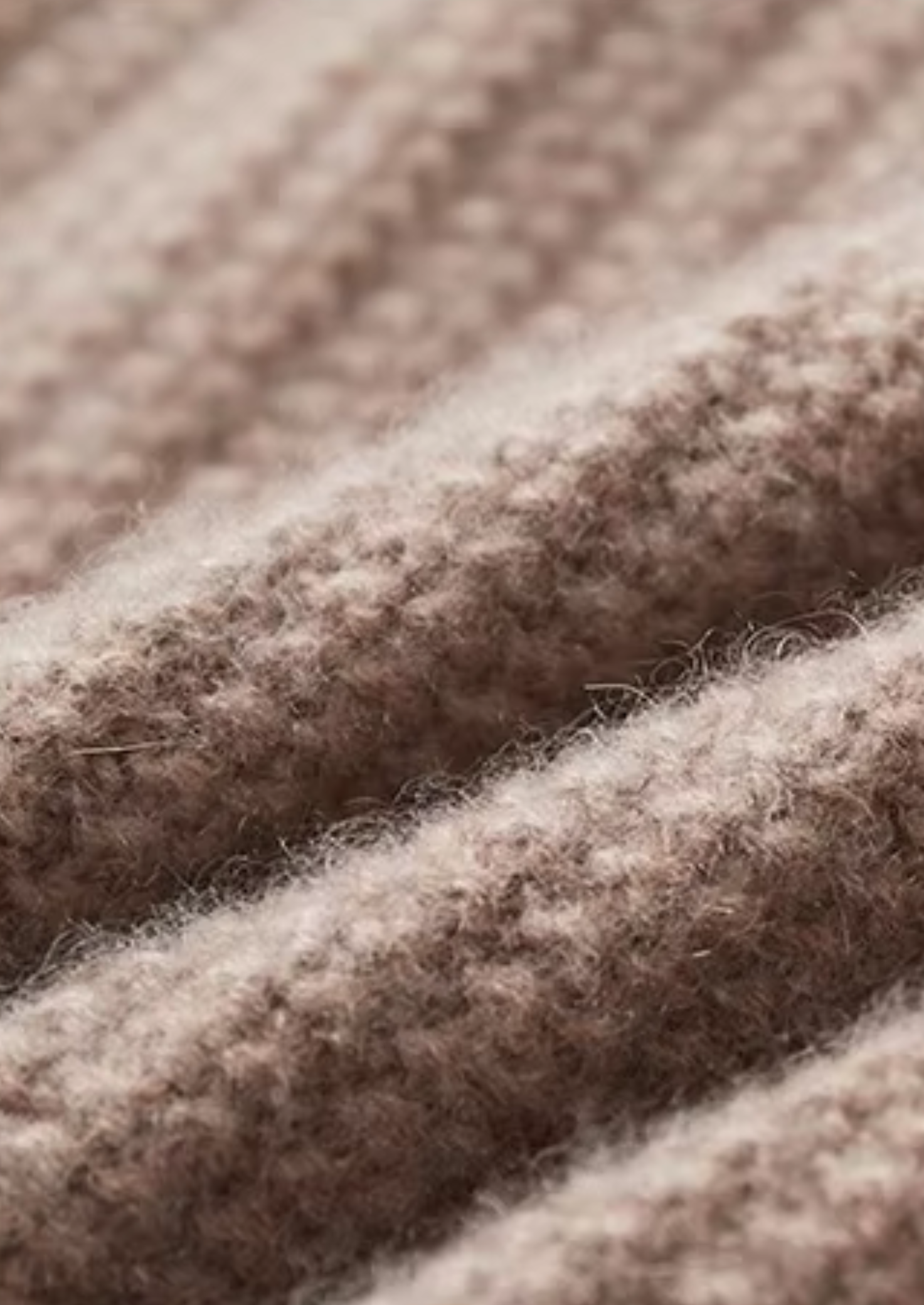 Pure Cashmere Beige Heavyweight Crewneck | Vallentty