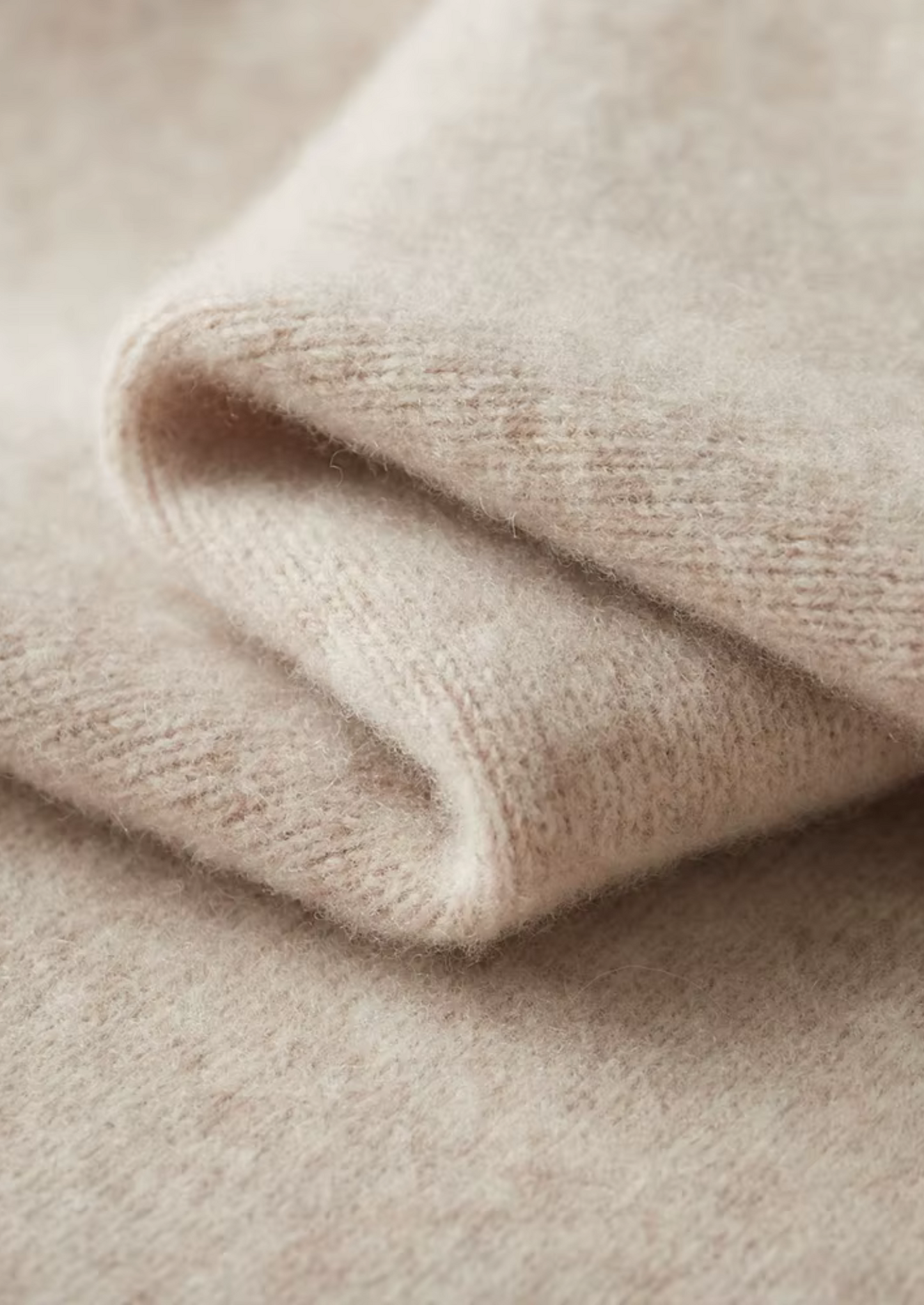 Pure Extra-Fine Merino Wool Button Hoodie | Vallentty