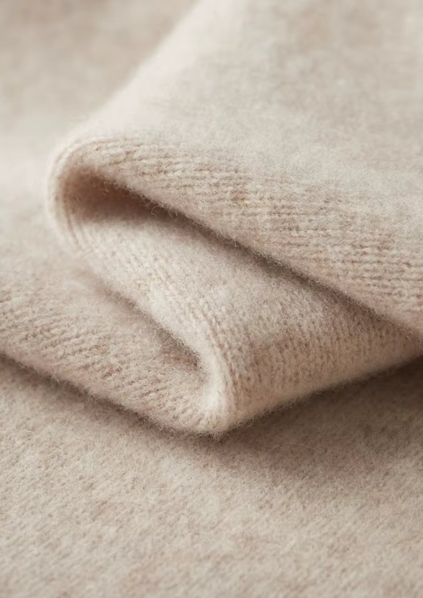 Pure Extra-Fine Merino Wool Button Hoodie | Vallentty