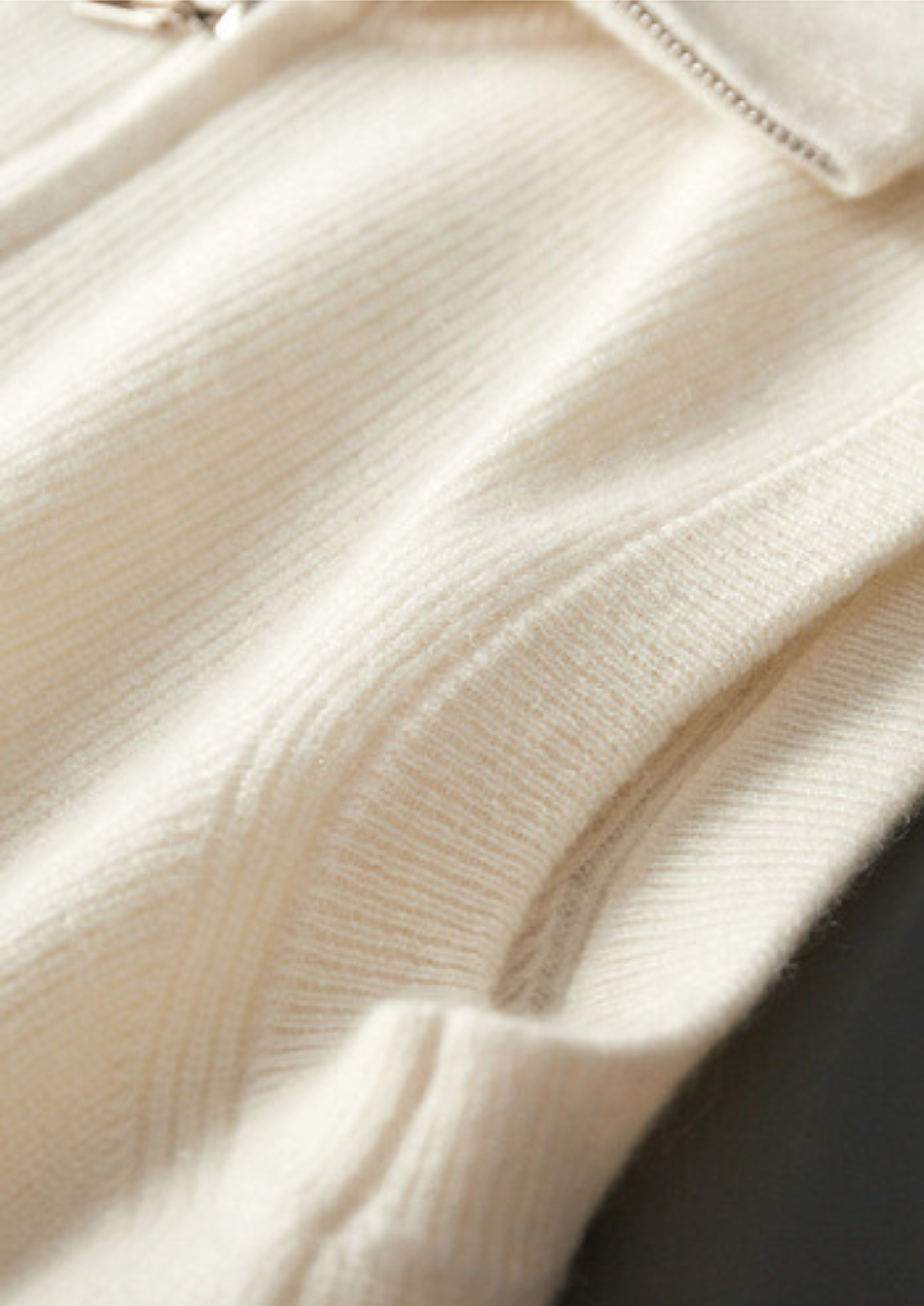 Pure Cashmere Ivory Body Warmer Vest | Vallentty