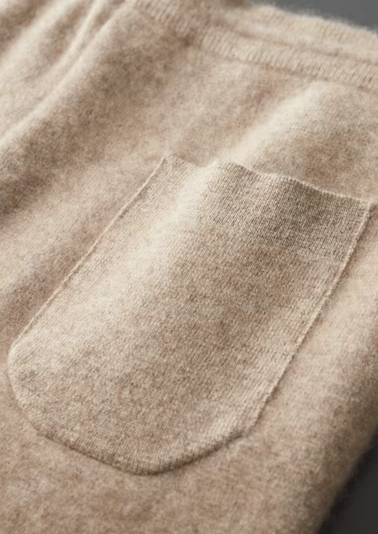 Premium Cashmere Pleated Trousers | Vallentty