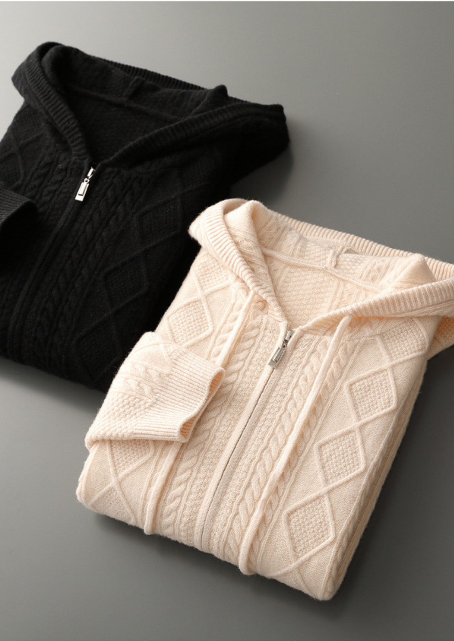 Pure Extra-Fine Merino Wool Wintertime Zipper Hoodie | Vallentty