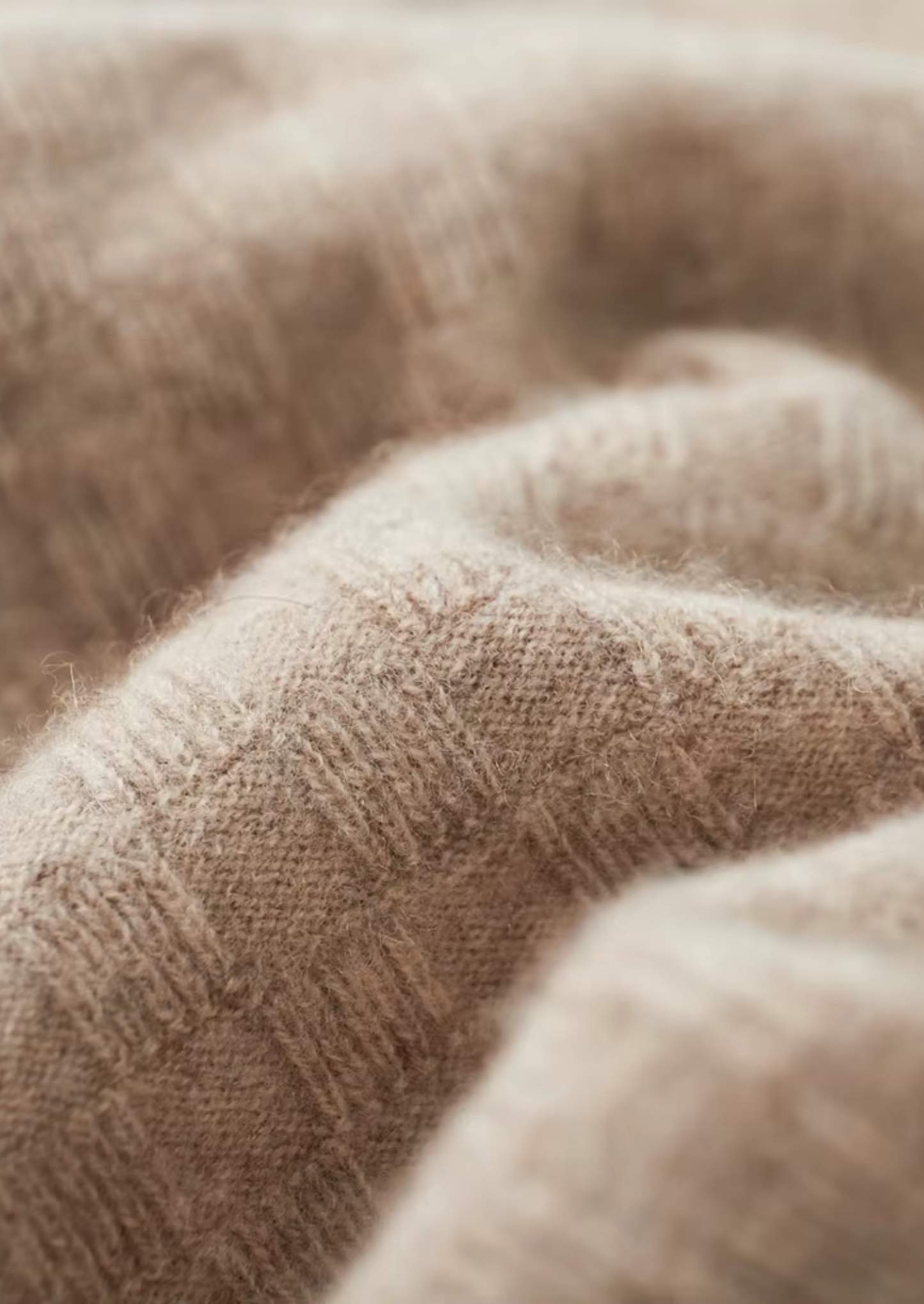 Premium Cashmere Textured Crewneck | Vallentty
