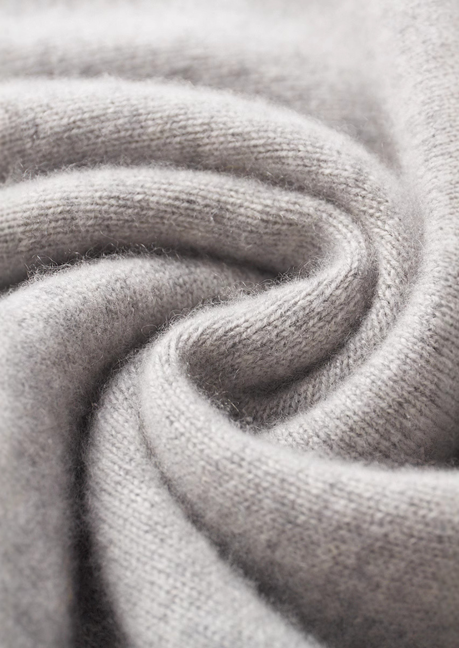 Pure Cashmere Mockneck Sweater | Vallentty