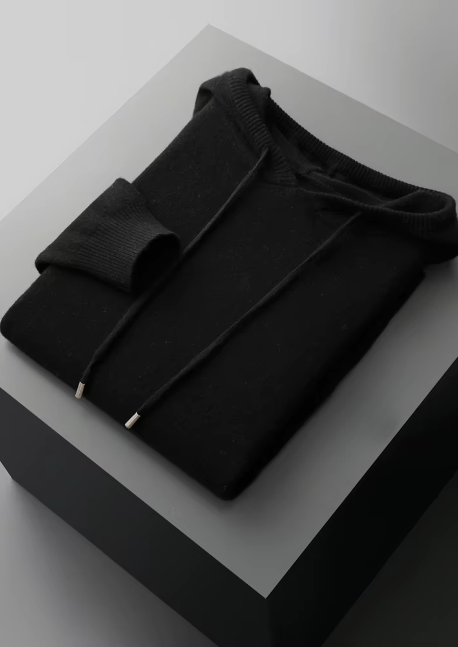Pure Extra-Fine Merino Wool Black Savro Set | Vallentty