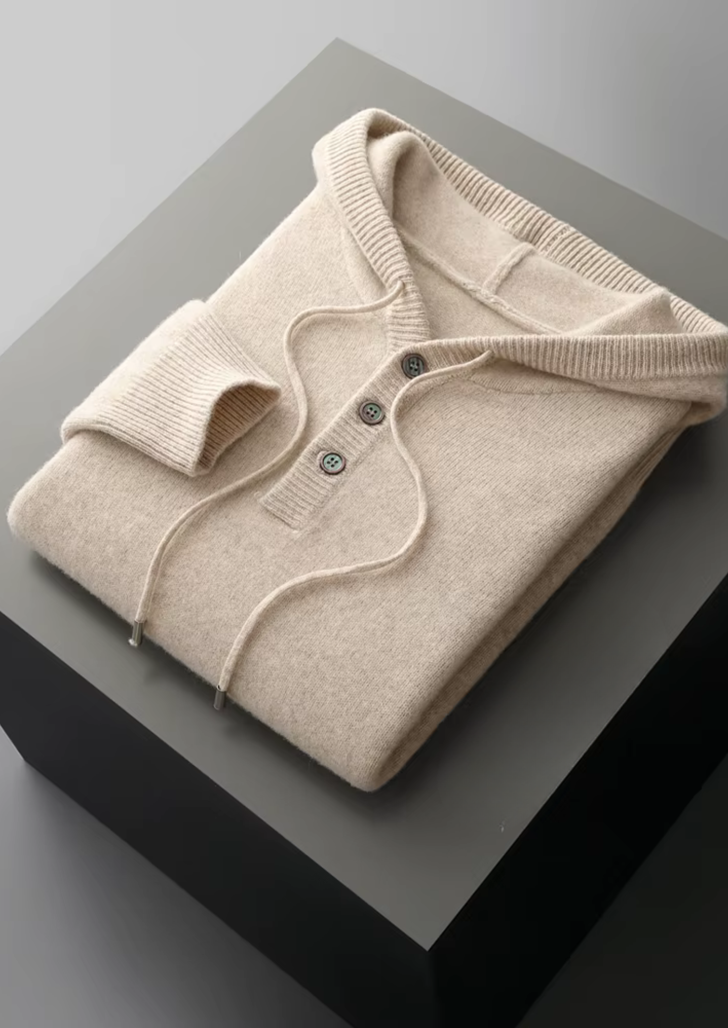 Pure Extra-Fine Merino Wool Button Hoodie | Vallentty