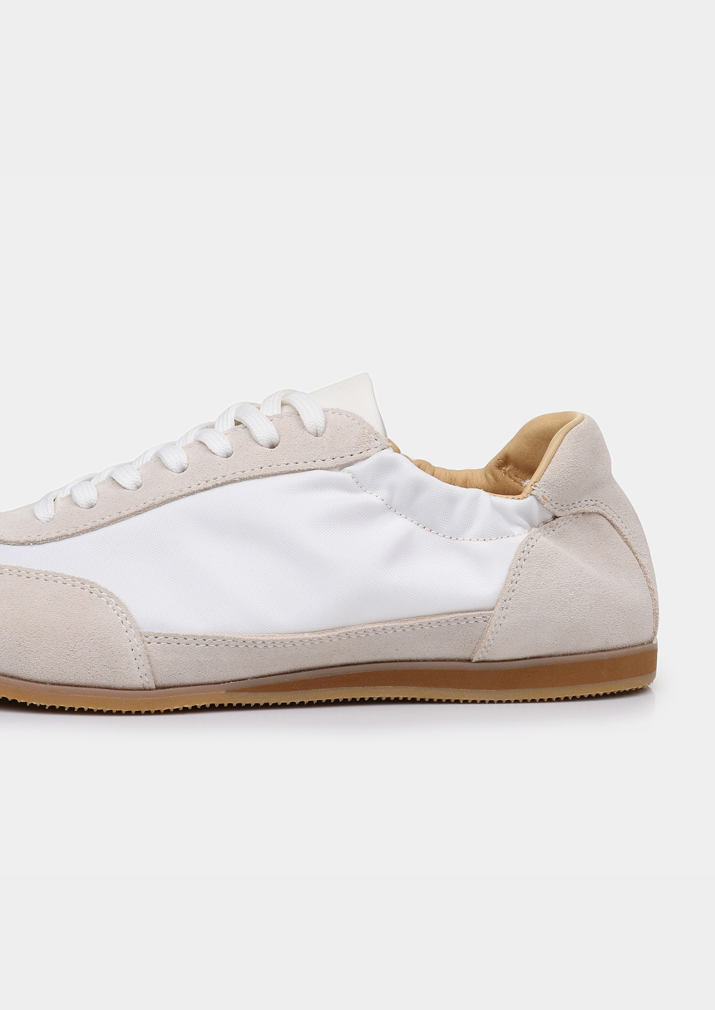 Monaco Ivory Hybrid Retro Runner | Vallentty
