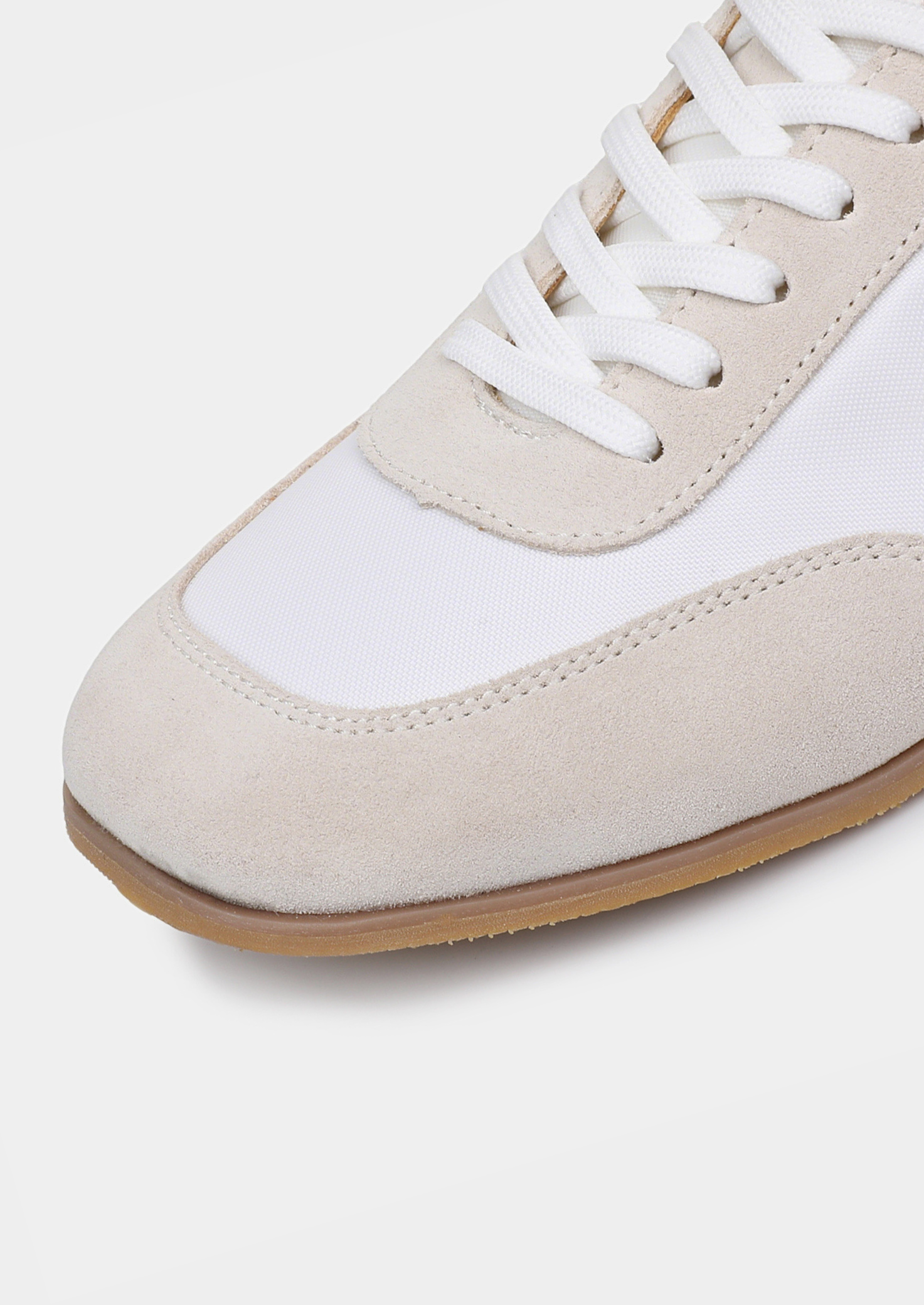 Monaco Ivory Hybrid Retro Runner | Vallentty