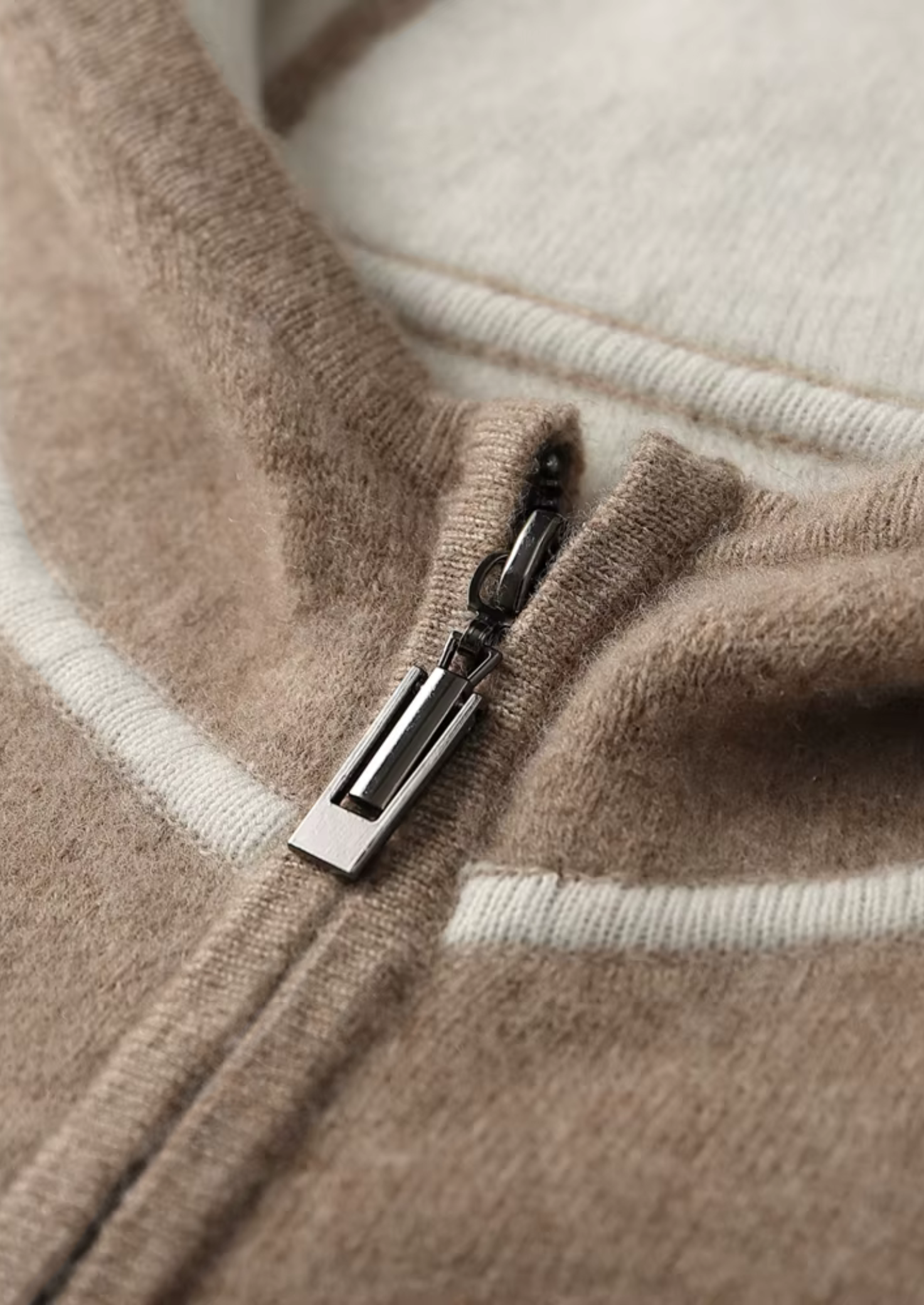 Premium Cashmere Beige Milano Leisure Set | Vallentty