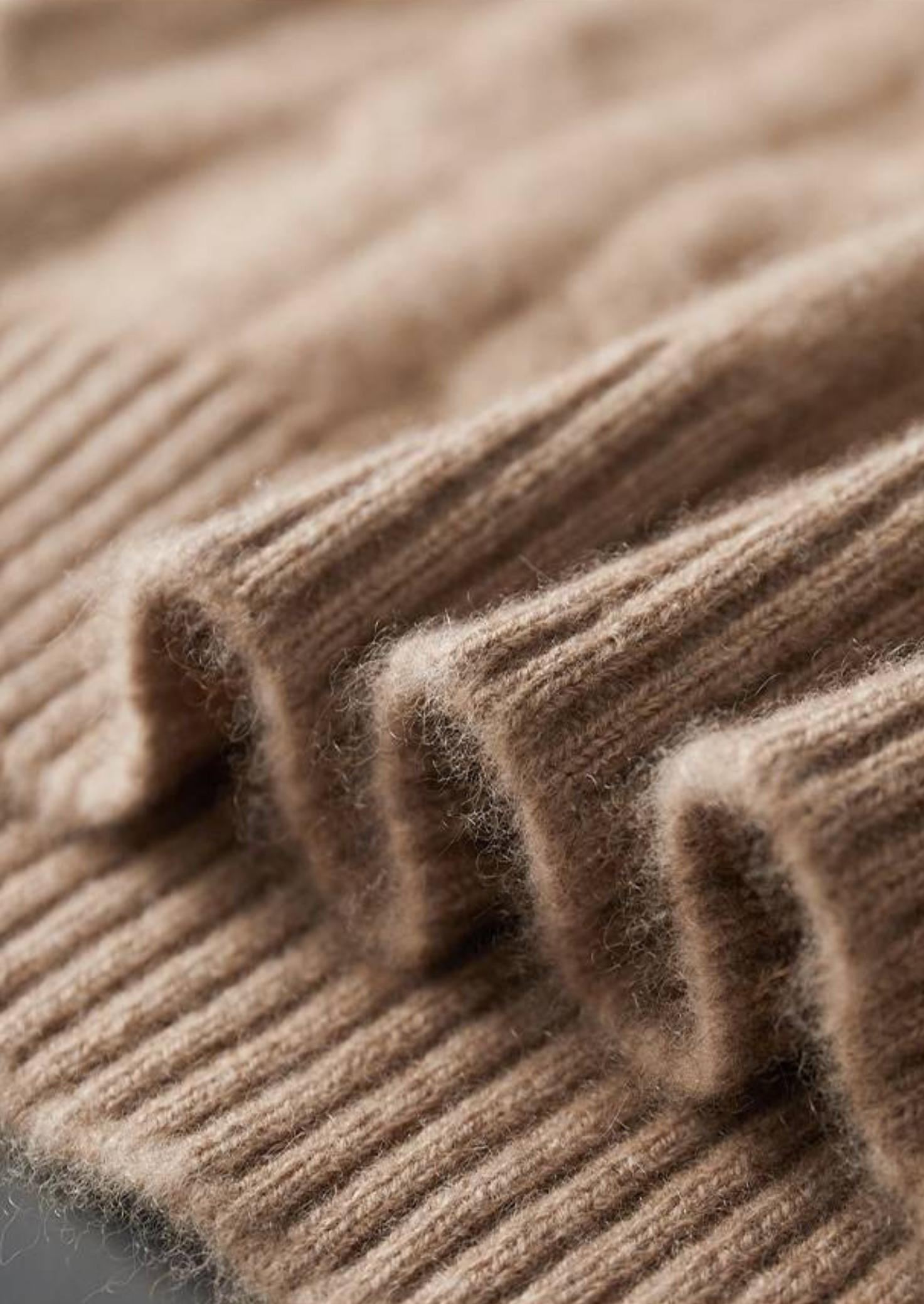 Pure Cashmere Sand Cable Knit Hoodie | Vallentty