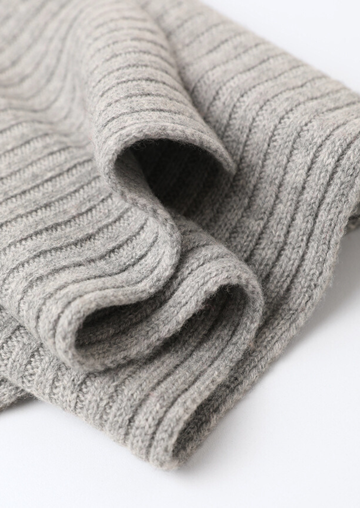 Pure Extra-Fine Merino Wool Wintertime Essentials - Light Gray | Vallentty
