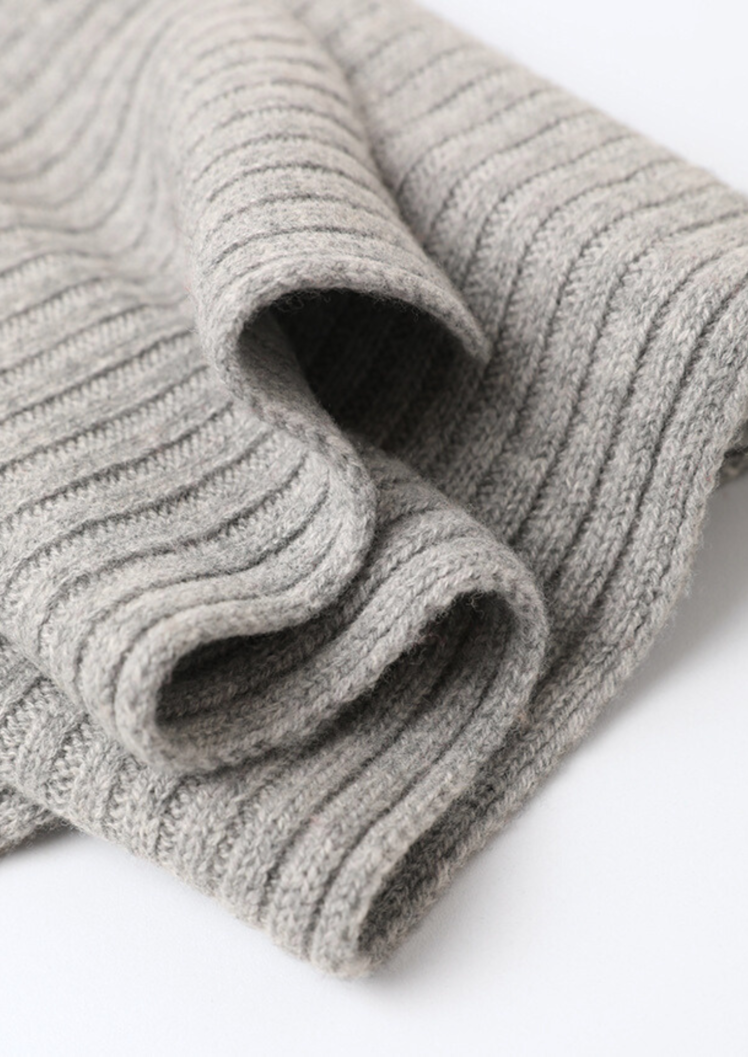 Pure Extra-Fine Merino Wool Wintertime Essentials - Light Gray | Vallentty
