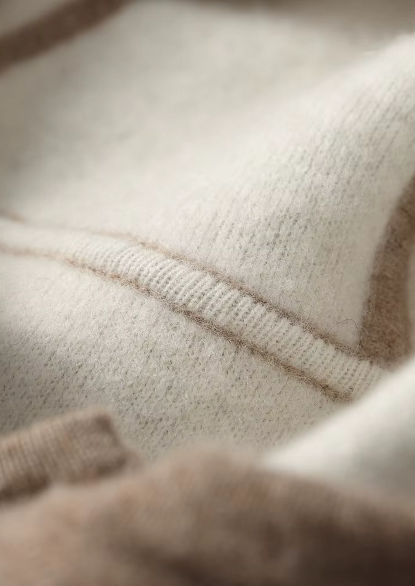 Premium Cashmere Beige Milano Leisure Set | Vallentty