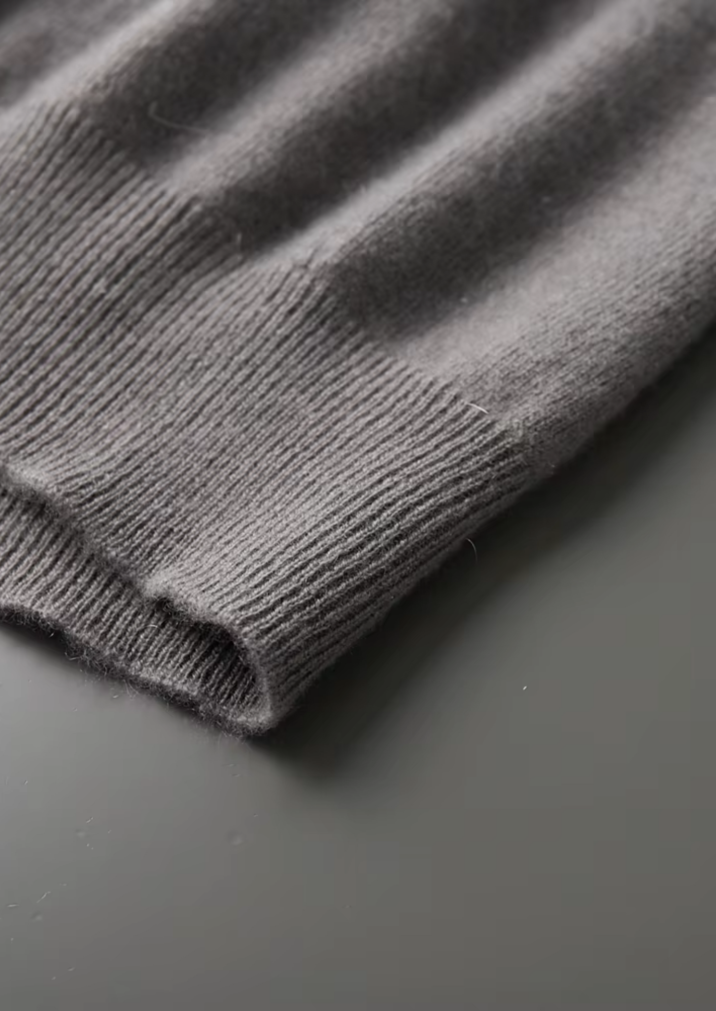 Premium Cashmere Classic Crewneck T-Shirt - Ashen Truffle | Vallentty