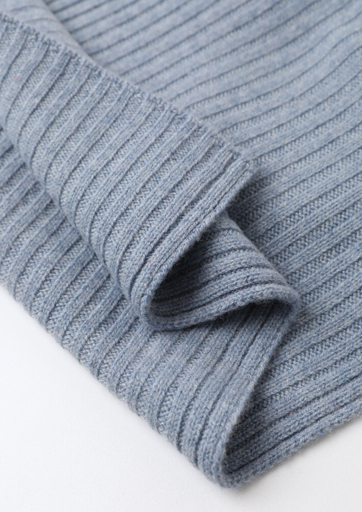 Pure Extra-Fine Merino Wool Wintertime Essentials - Light Blue | Vallentty