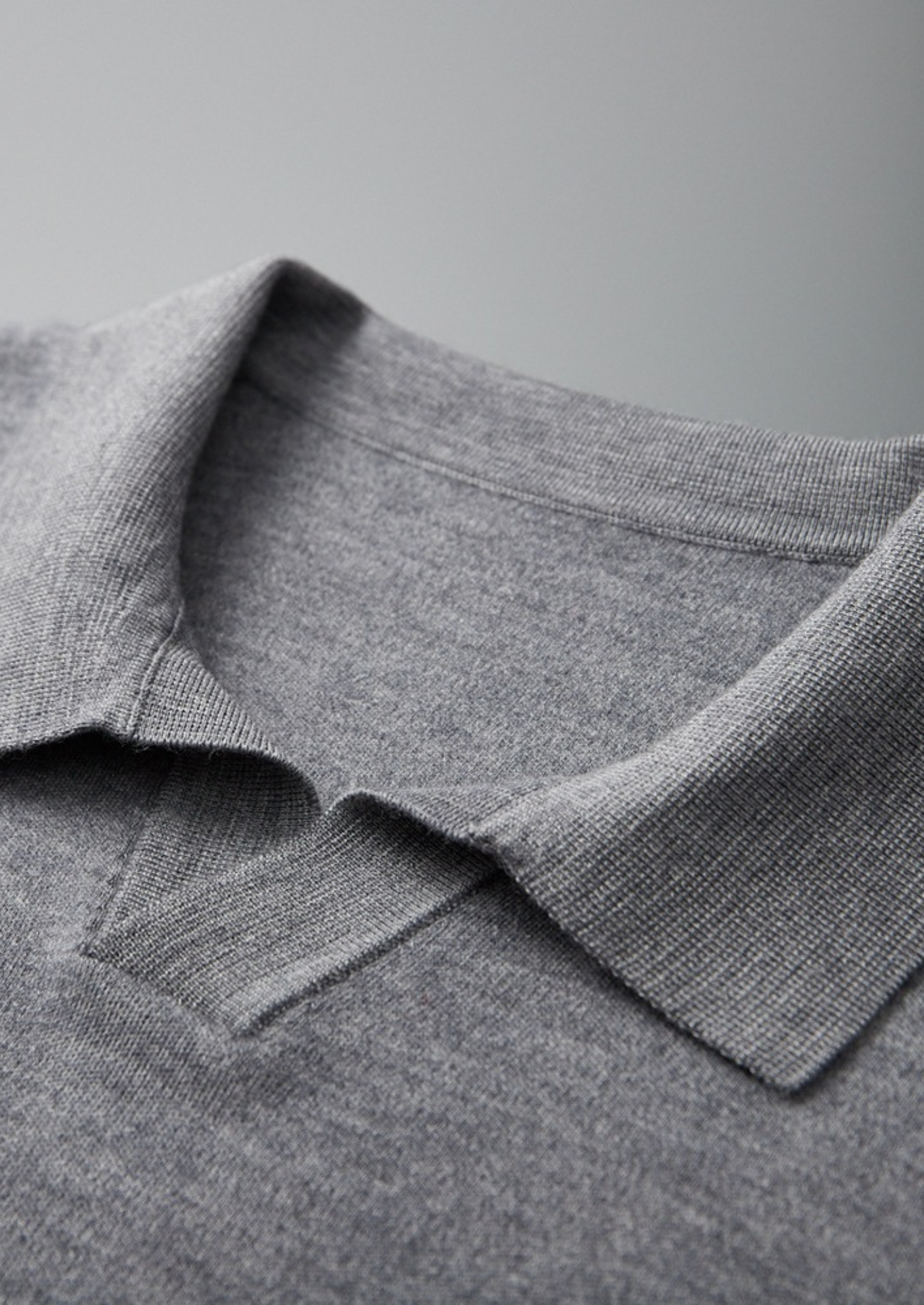 Premium Cashmere Buttonless Sweater Polo | Vallentty