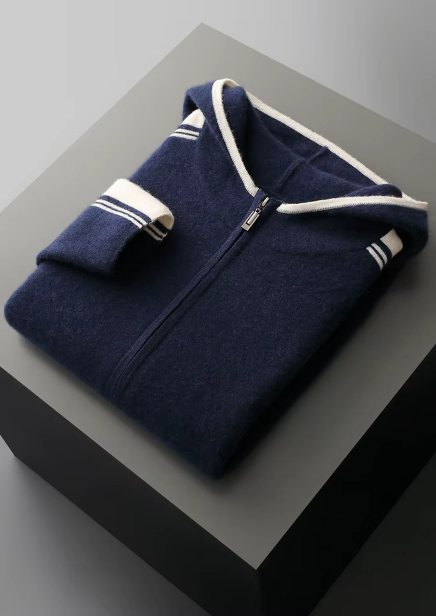 Pure Extra-Fine Merino Wool Navy Blue Damien Set | Vallentty