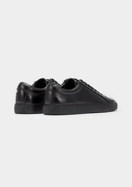 Black Essential Leather Sneaker | Vallentty