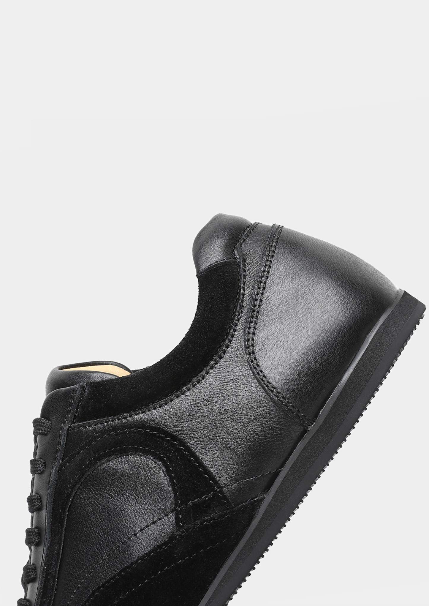 Black Retro Hybrid Suede Leather Runner | Vallentty