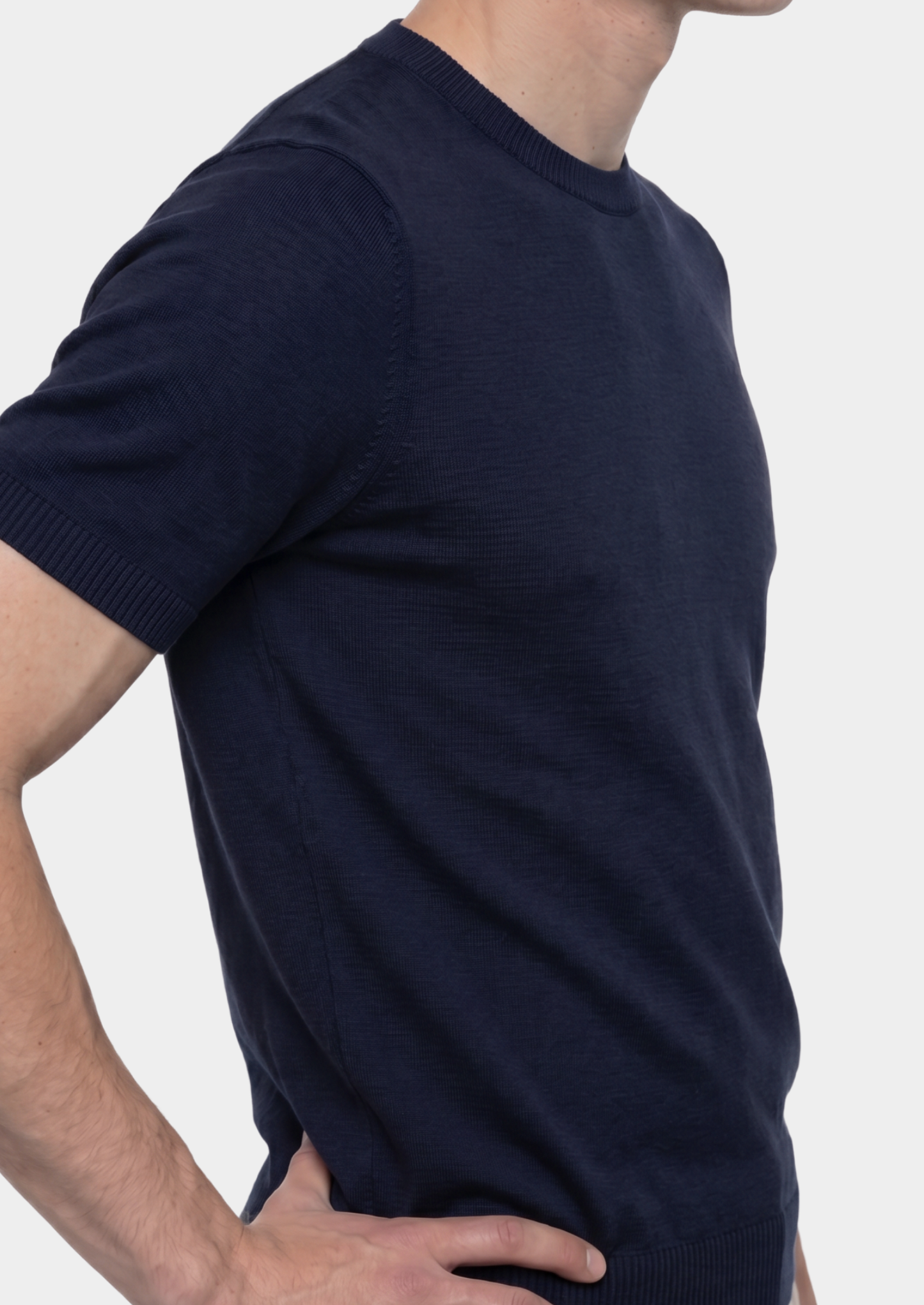 Essential Navy Blue Knitted Crewneck T-Shirt | Vallentty