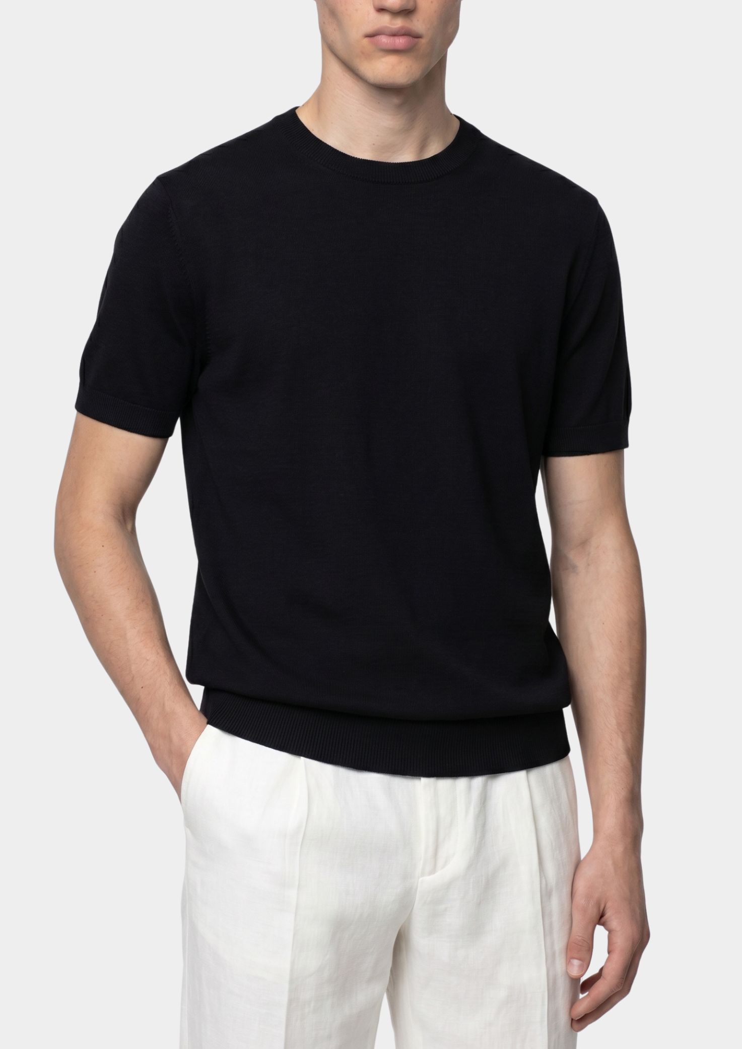 Essential Black Knitted Crewneck T-Shirt | Vallentty