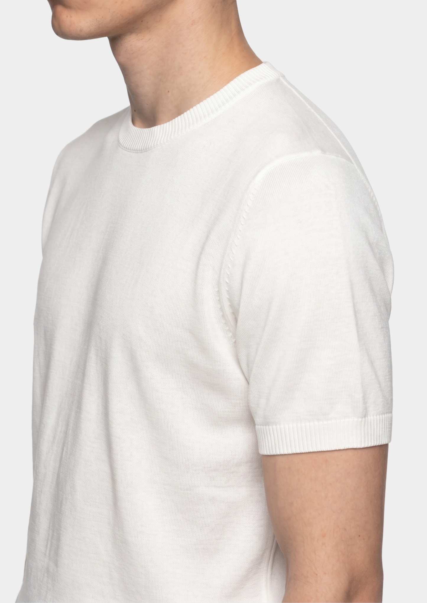 Essential White Knitted Crewneck T-Shirt | Vallentty