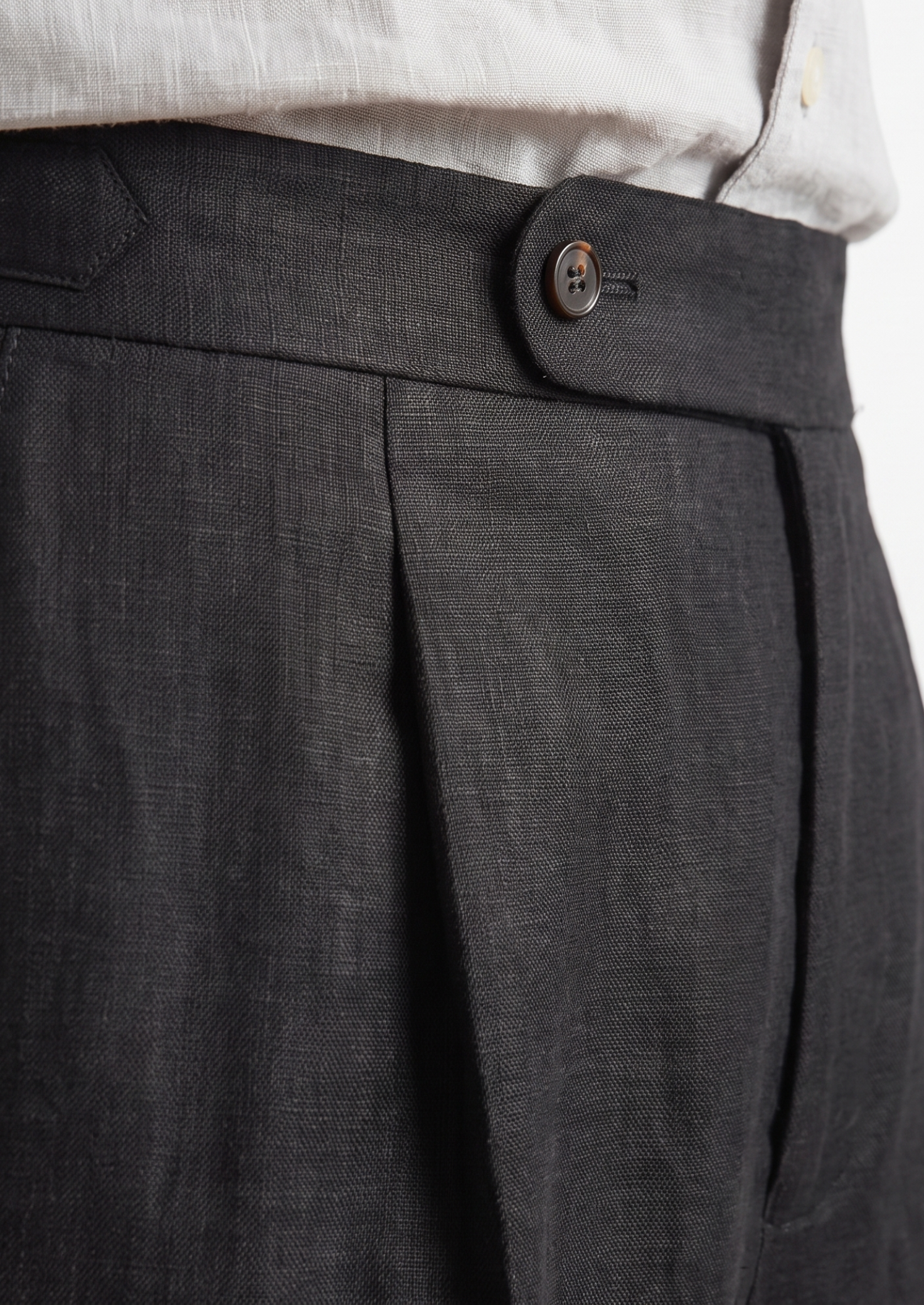 Tuscany Pleated Coastal Trousers - Black | Vallentty