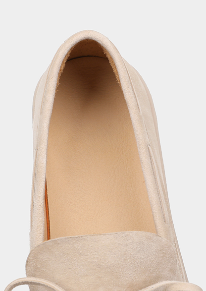 Ivory Boat Loafers | Vallentty