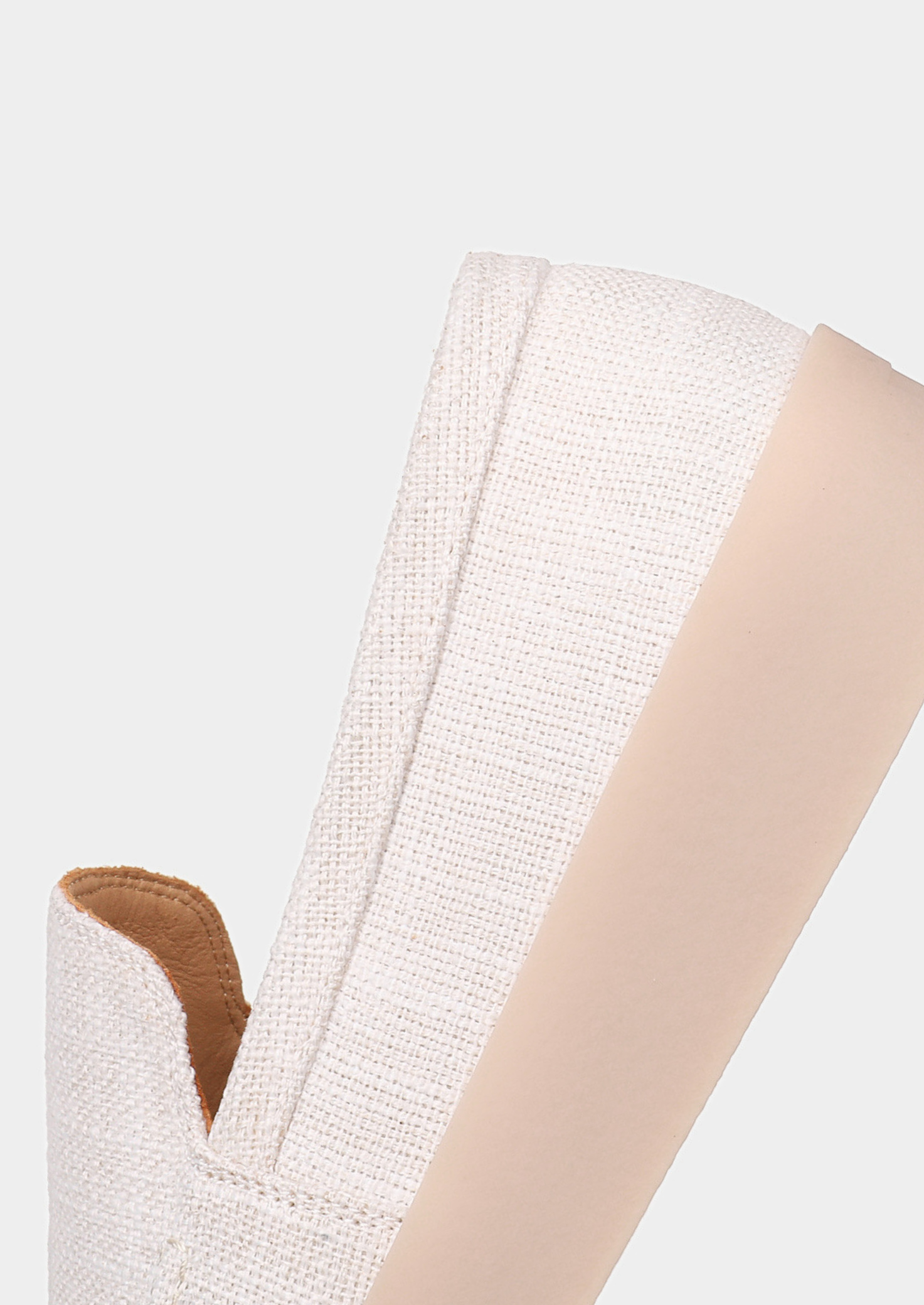 White Linen City Loafers | Vallentty