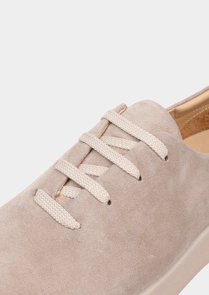 Light Gray Minimal Suede Sneakers | Vallentty