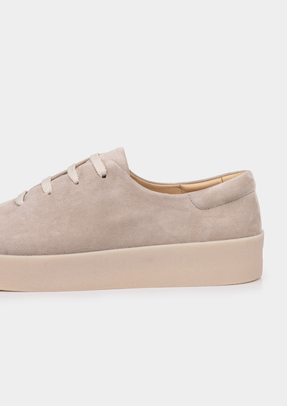 Light Gray Minimal Suede Sneakers | Vallentty