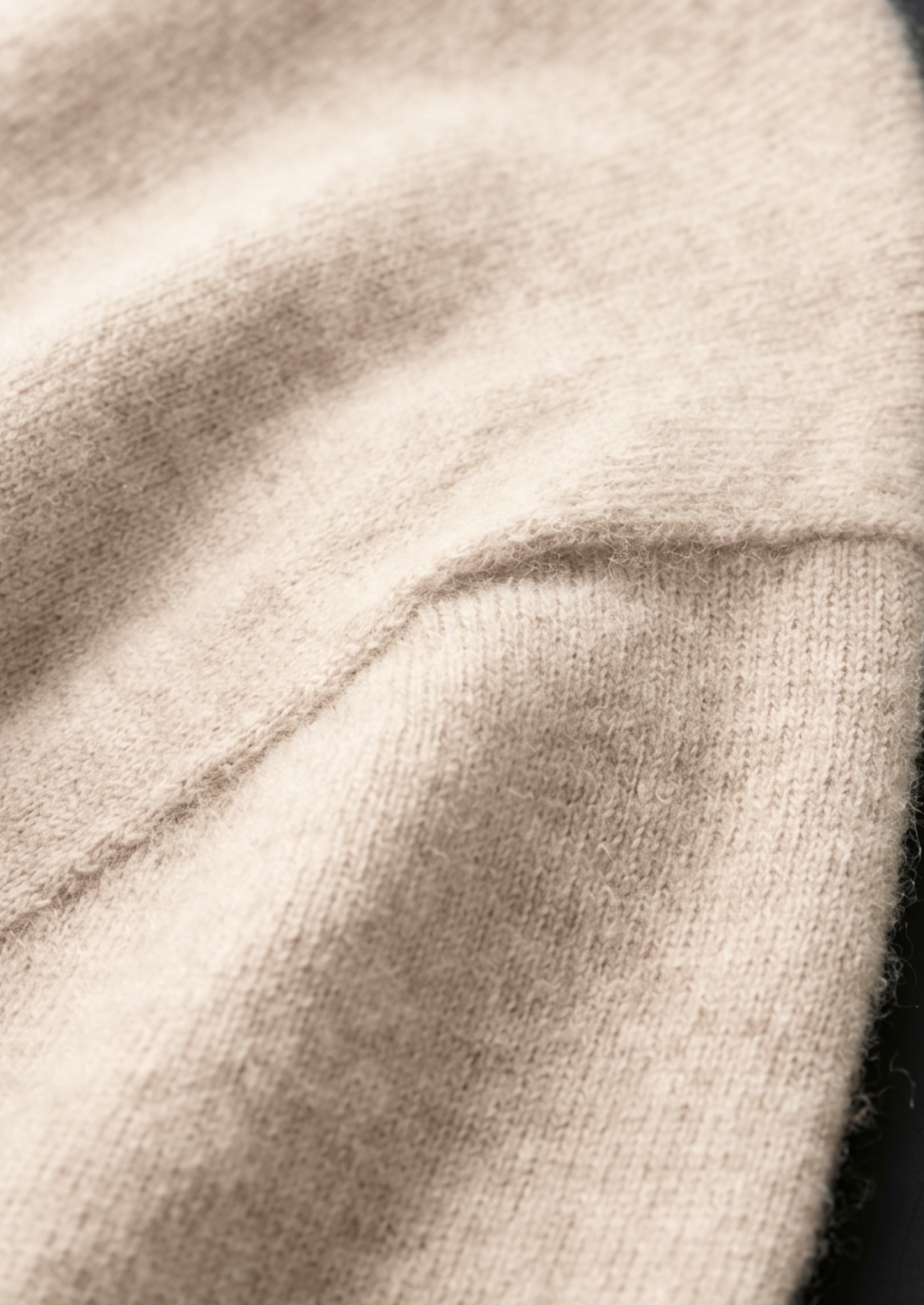Premium Cashmere Classic Crewneck T-Shirt - Ivory Mocha | Vallentty