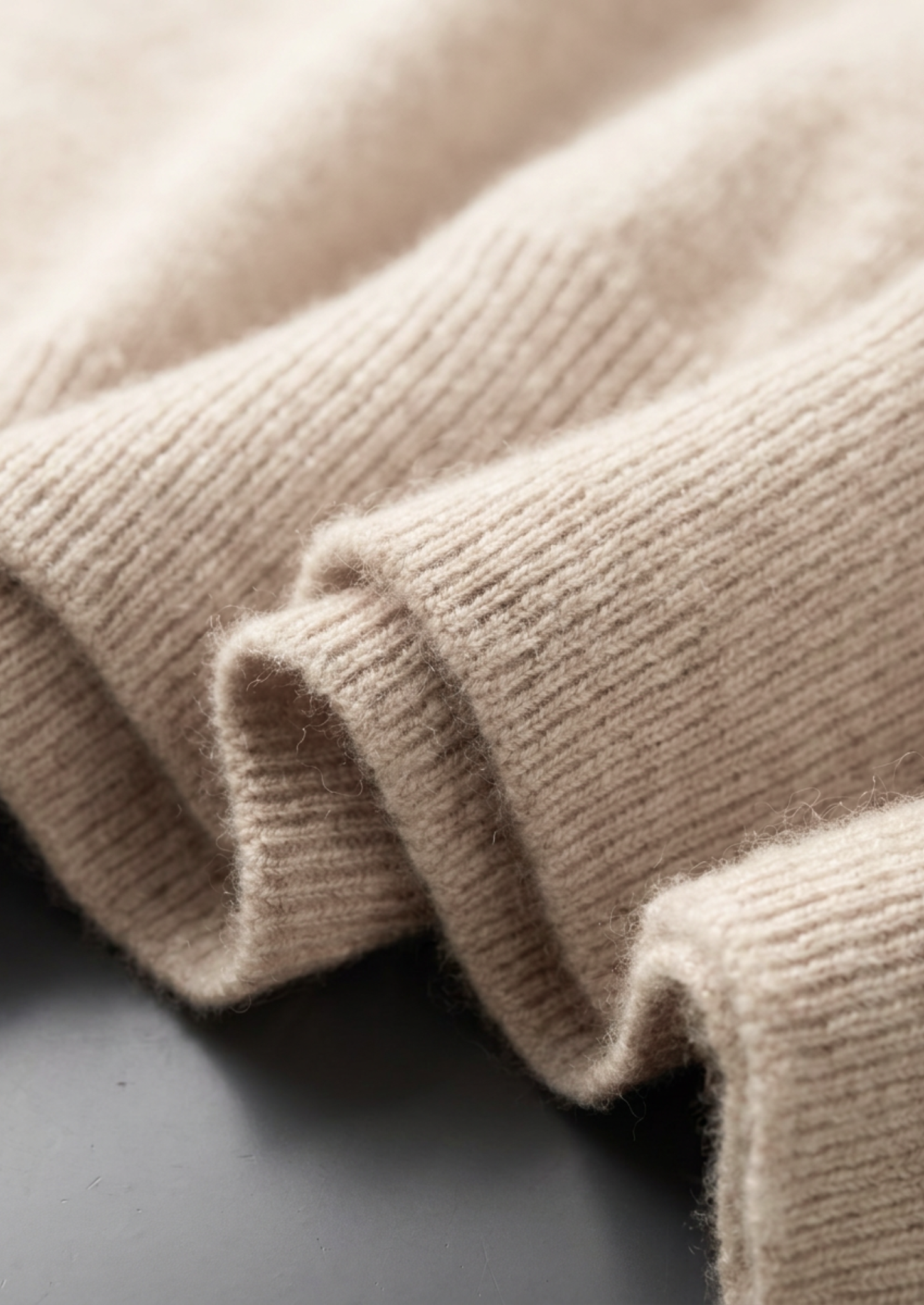Premium Cashmere Classic Crewneck T-Shirt - Ivory Mocha | Vallentty