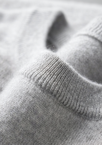 Premium Cashmere Classic Crewneck T-Shirt - Light Gray | Vallentty