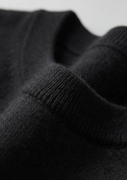 Premium Cashmere Classic Crewneck T-Shirt - Black | Vallentty