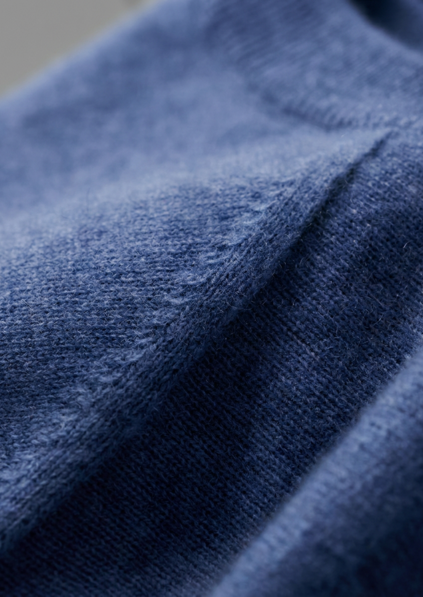 Premium Cashmere Classic Crewneck T-Shirt - Deep Atlantic | Vallentty