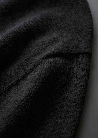 Premium Cashmere Classic Crewneck T-Shirt - Black | Vallentty