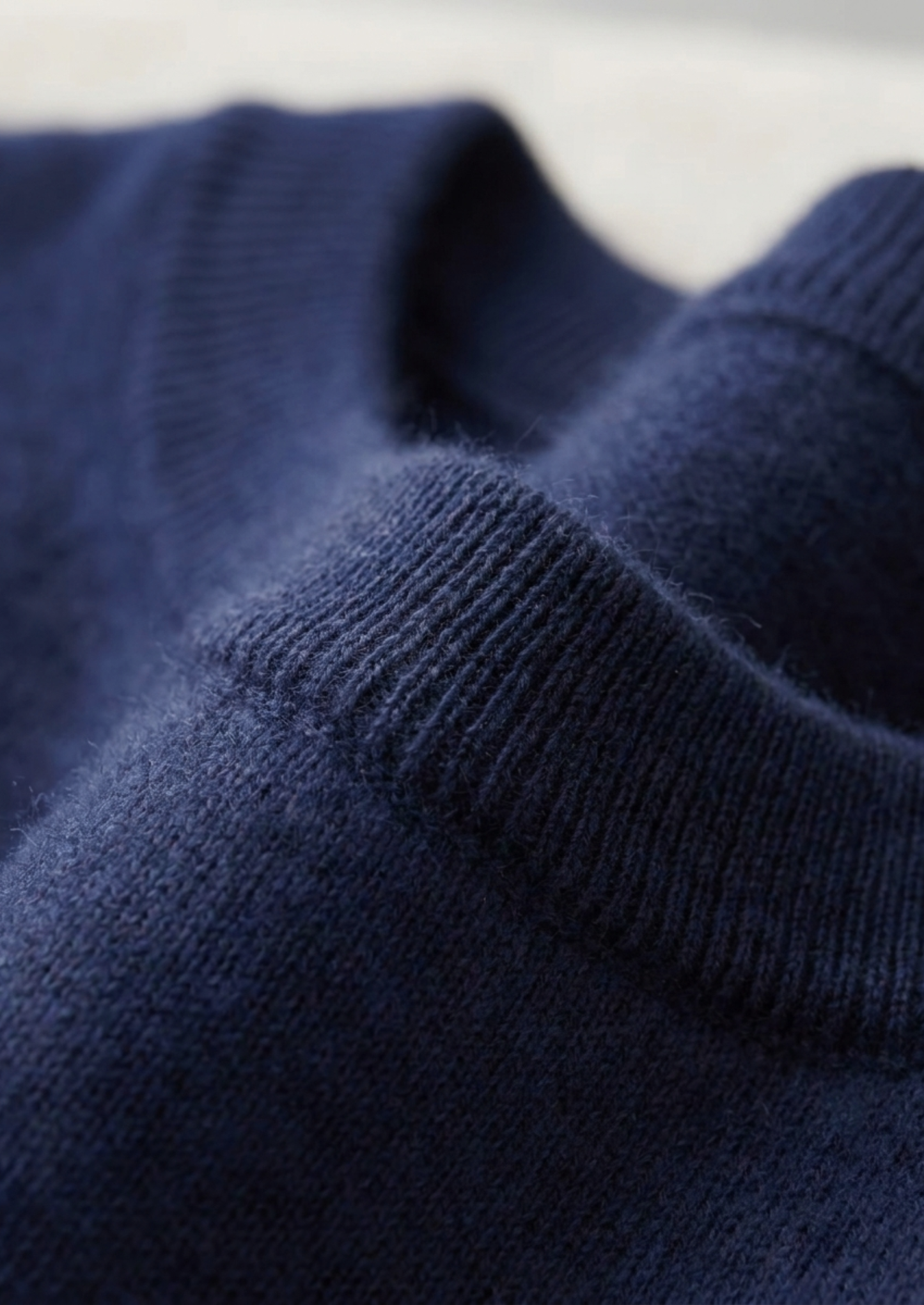 Premium Cashmere Classic Crewneck T-Shirt - Navy Blue | Vallentty