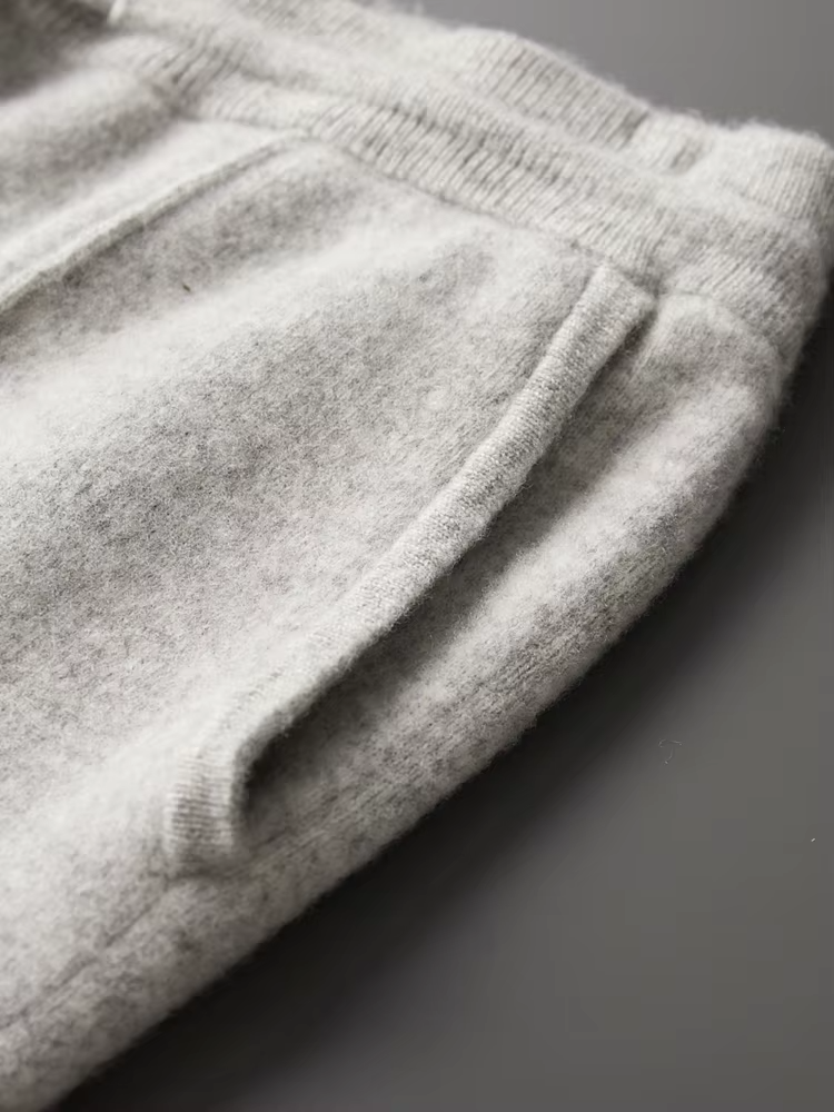 Pure Extra-Fine Merino Wool Leisure Trousers | Vallentty