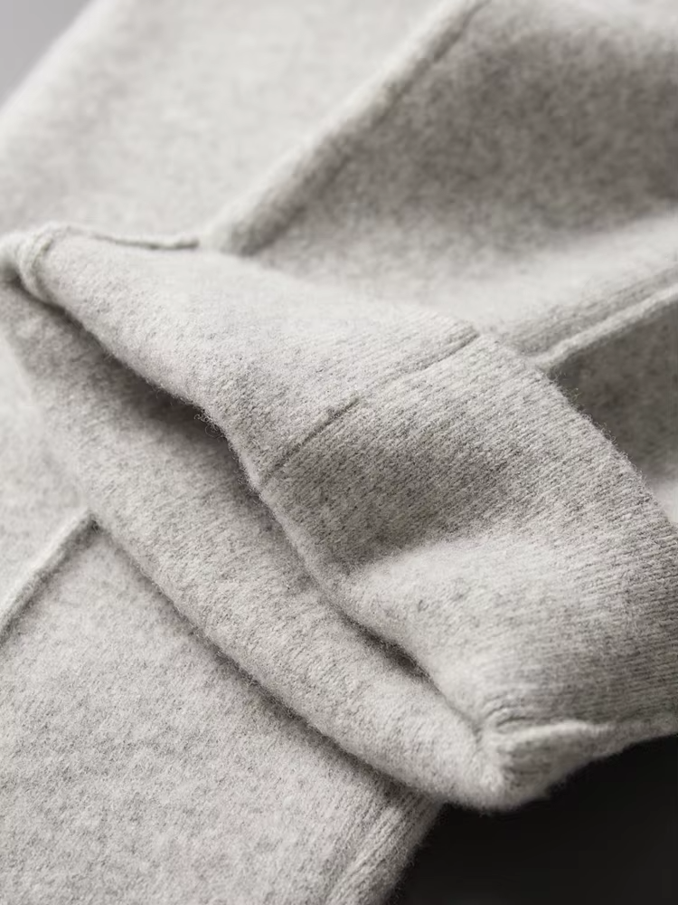 Pure Extra-Fine Merino Wool Leisure Trousers | Vallentty