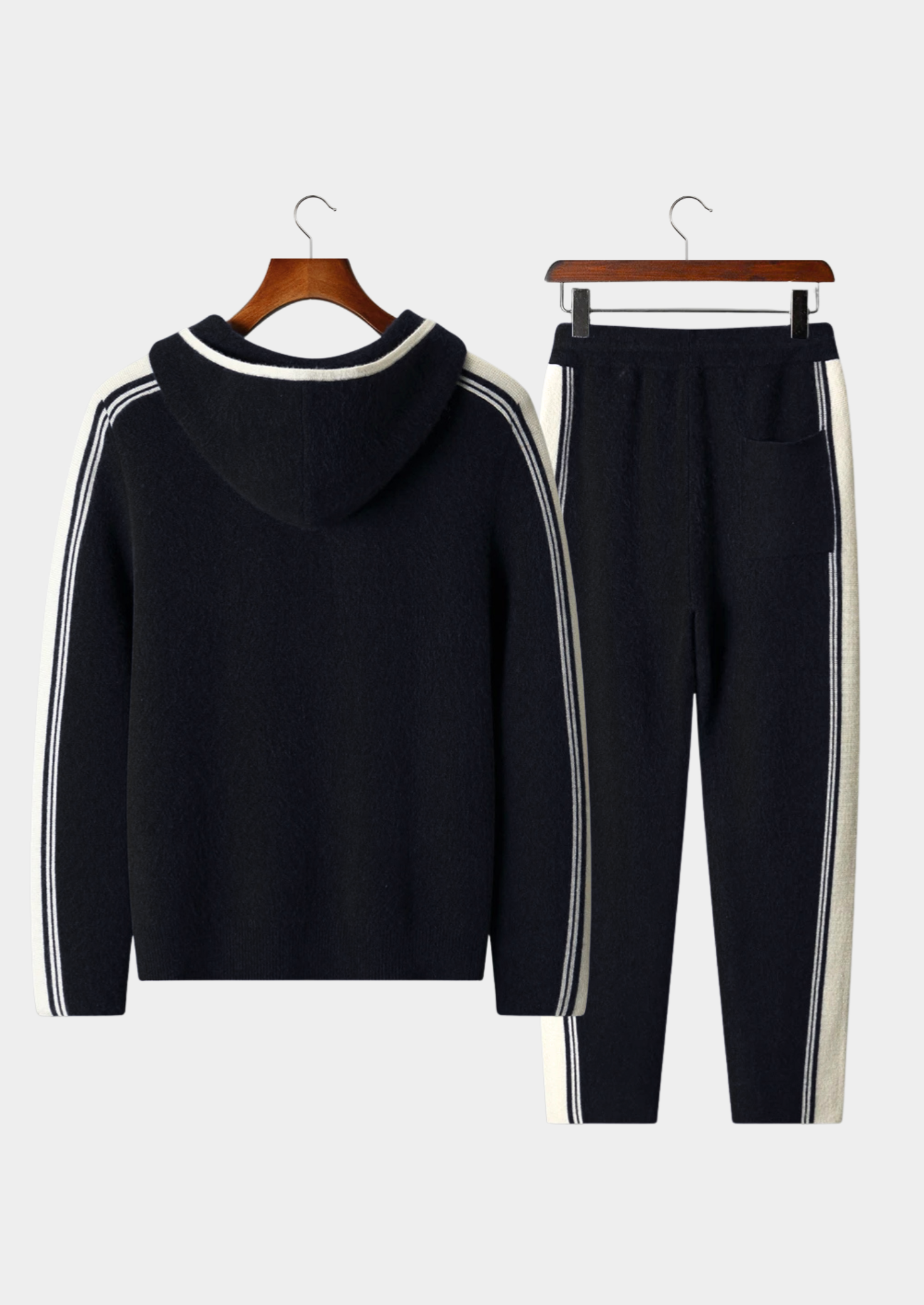 Pure Extra-Fine Merino Wool Black Damien Set | Vallentty