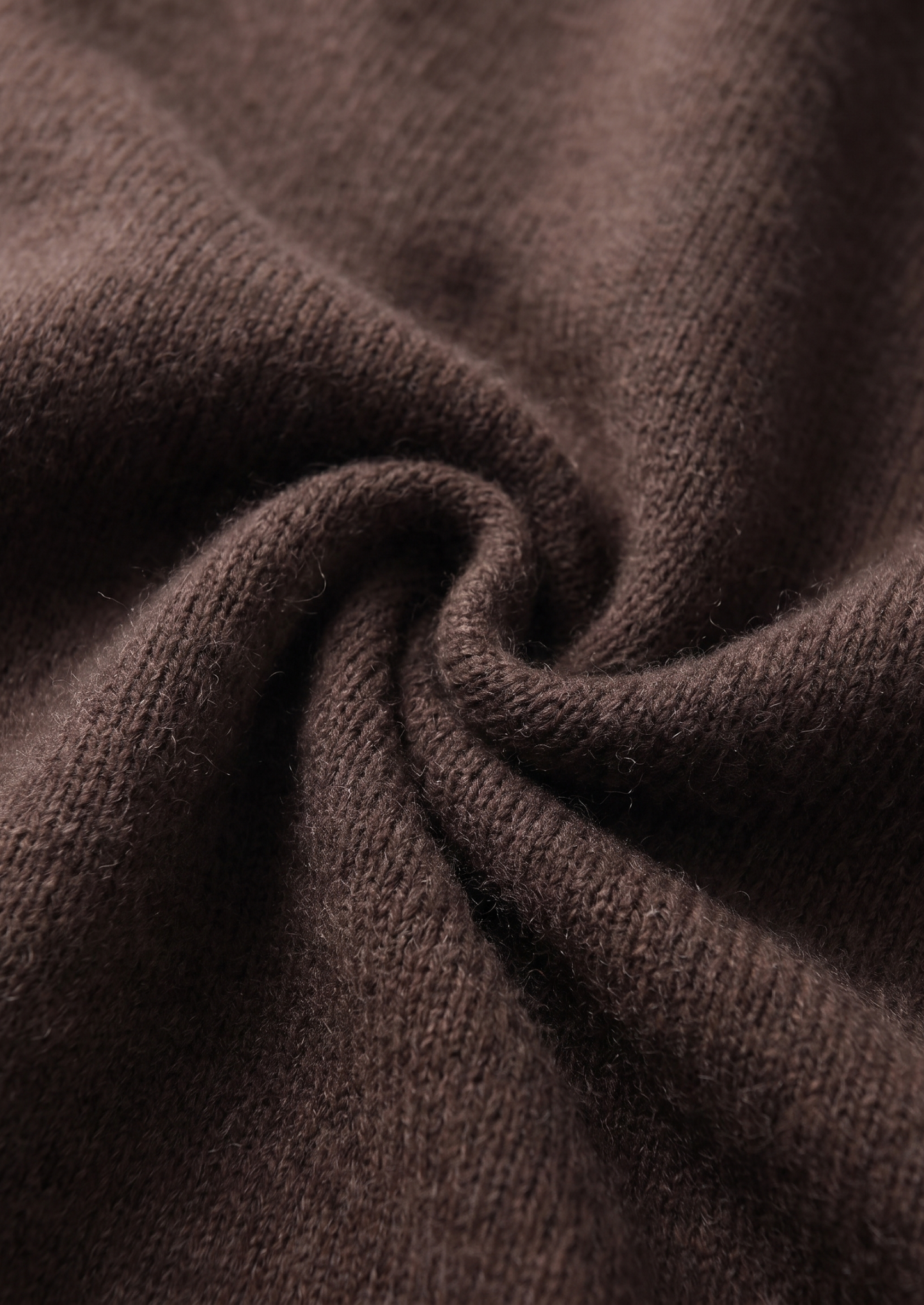Pure Extra-Fine Merino Wool Dark Brown Luzzo Set | Vallentty