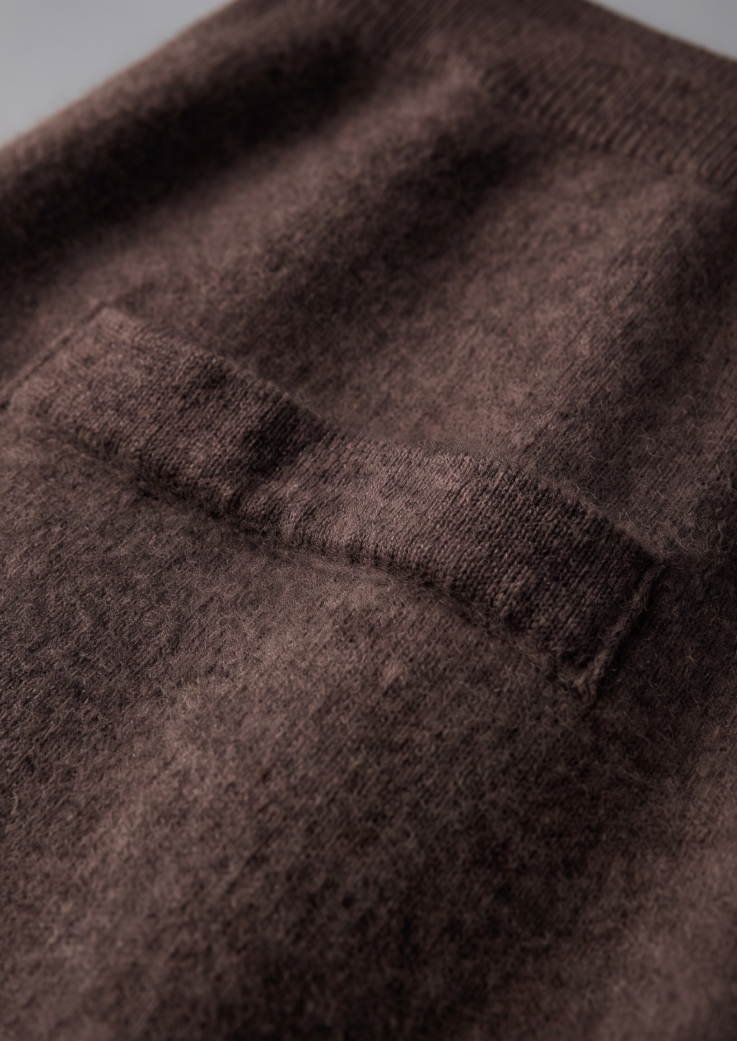 Pure Extra-Fine Merino Wool Dark Brown Luzzo Set | Vallentty