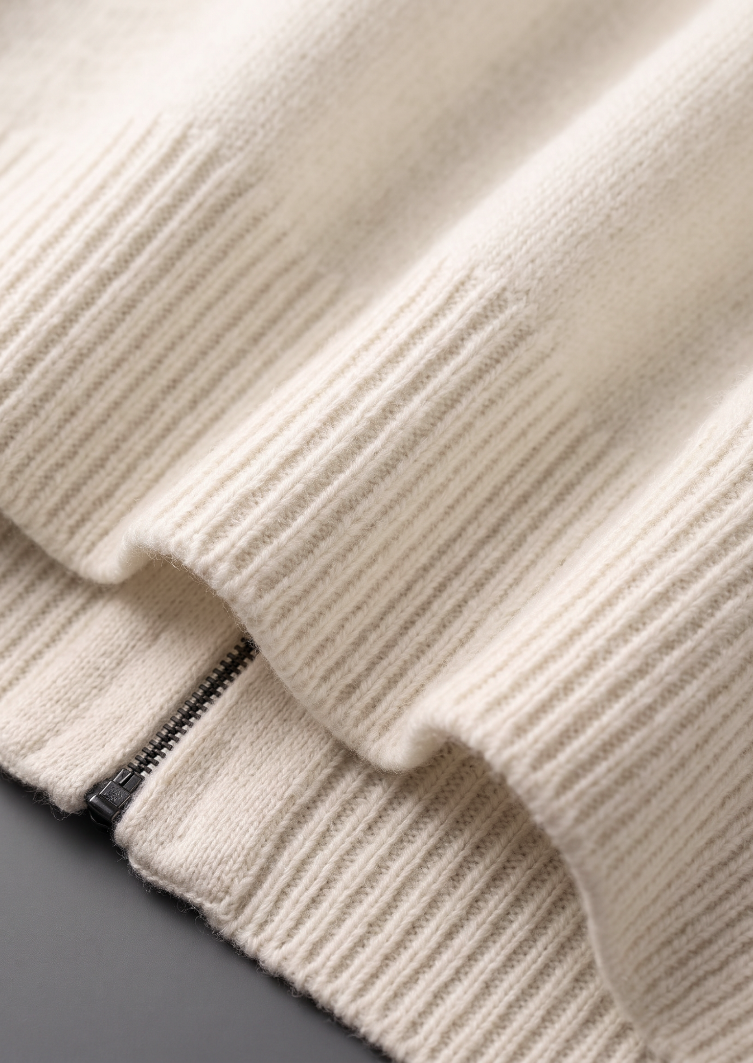 Pure Extra-Fine Merino Wool Cream White Luzzo Set | Vallentty