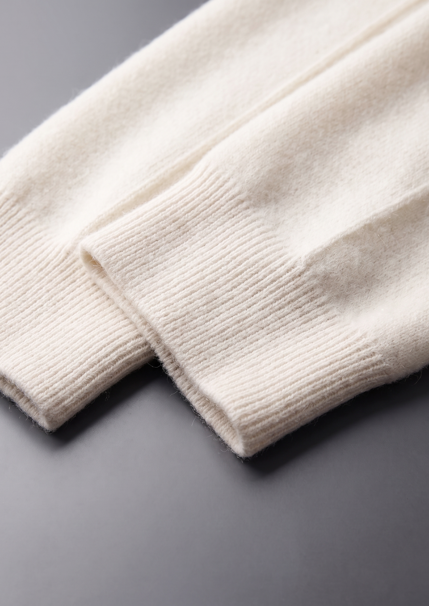 Pure Extra-Fine Merino Wool Cream White Luzzo Set | Vallentty