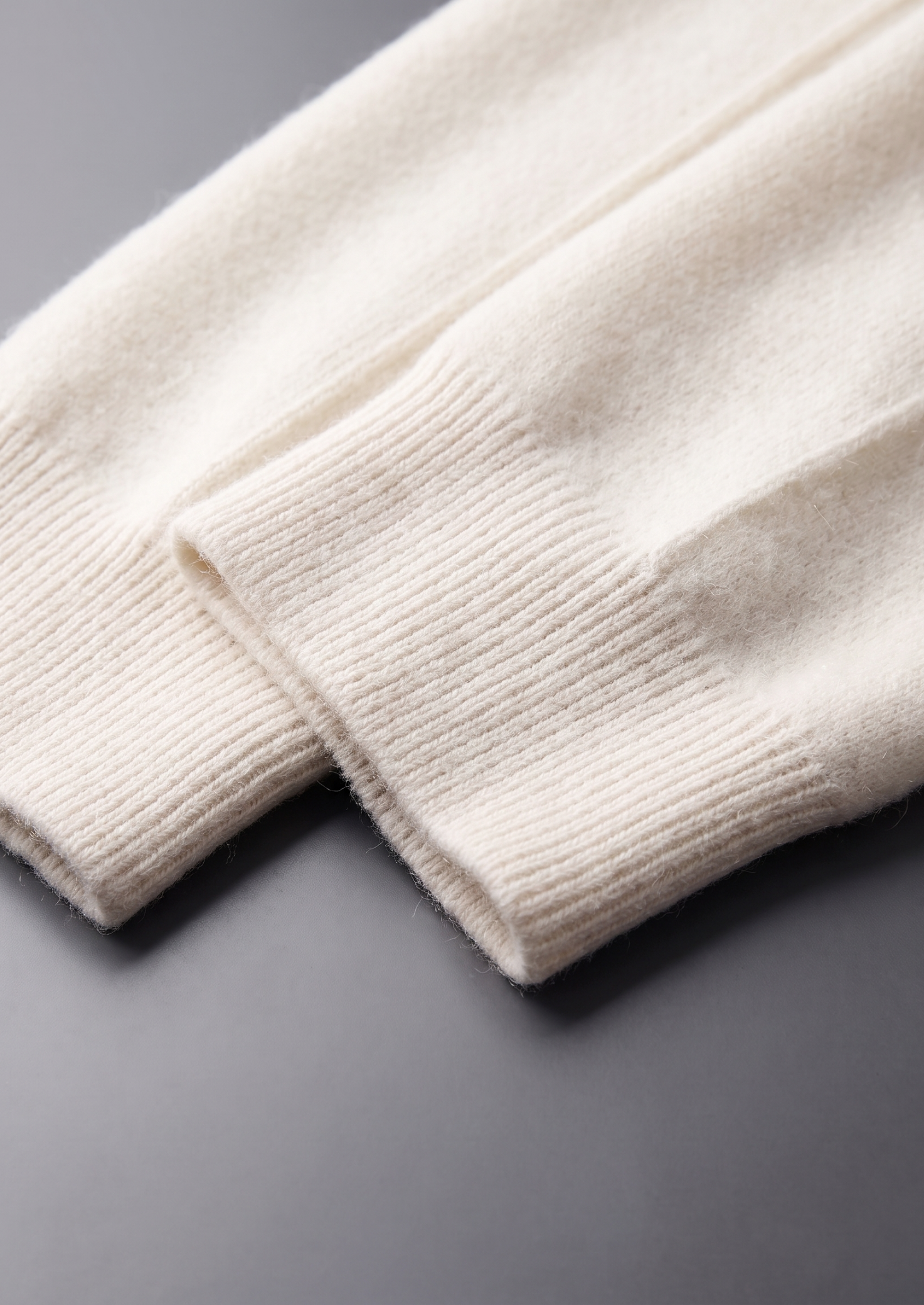Pure Extra-Fine Merino Wool Cream White Luzzo Set | Vallentty